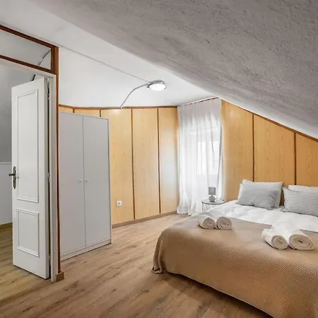 Apartamento Típico - Mafra *